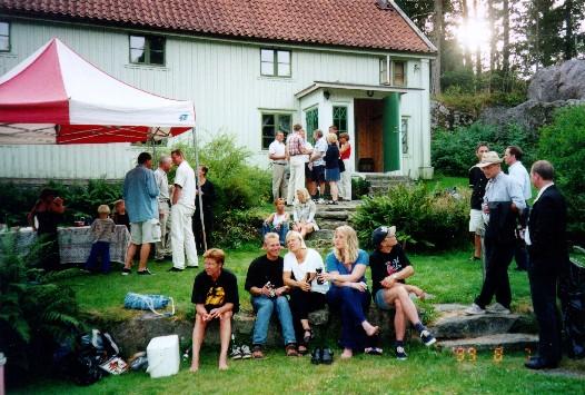 Vid_mattaltet_bla_Susanne_PA_Helene_Mia_o_Korken.jpg - Vid mattältet med bl.a. Kirre